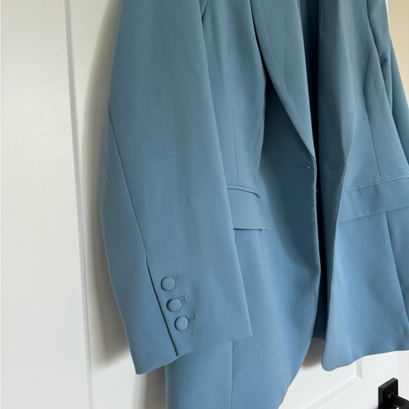 VINCE CAMUTO - Picture 4 of 7